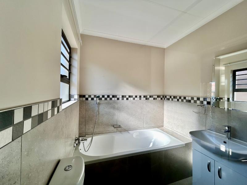 To Let 2 Bedroom Property for Rent in Ngwenya River Estate North West
